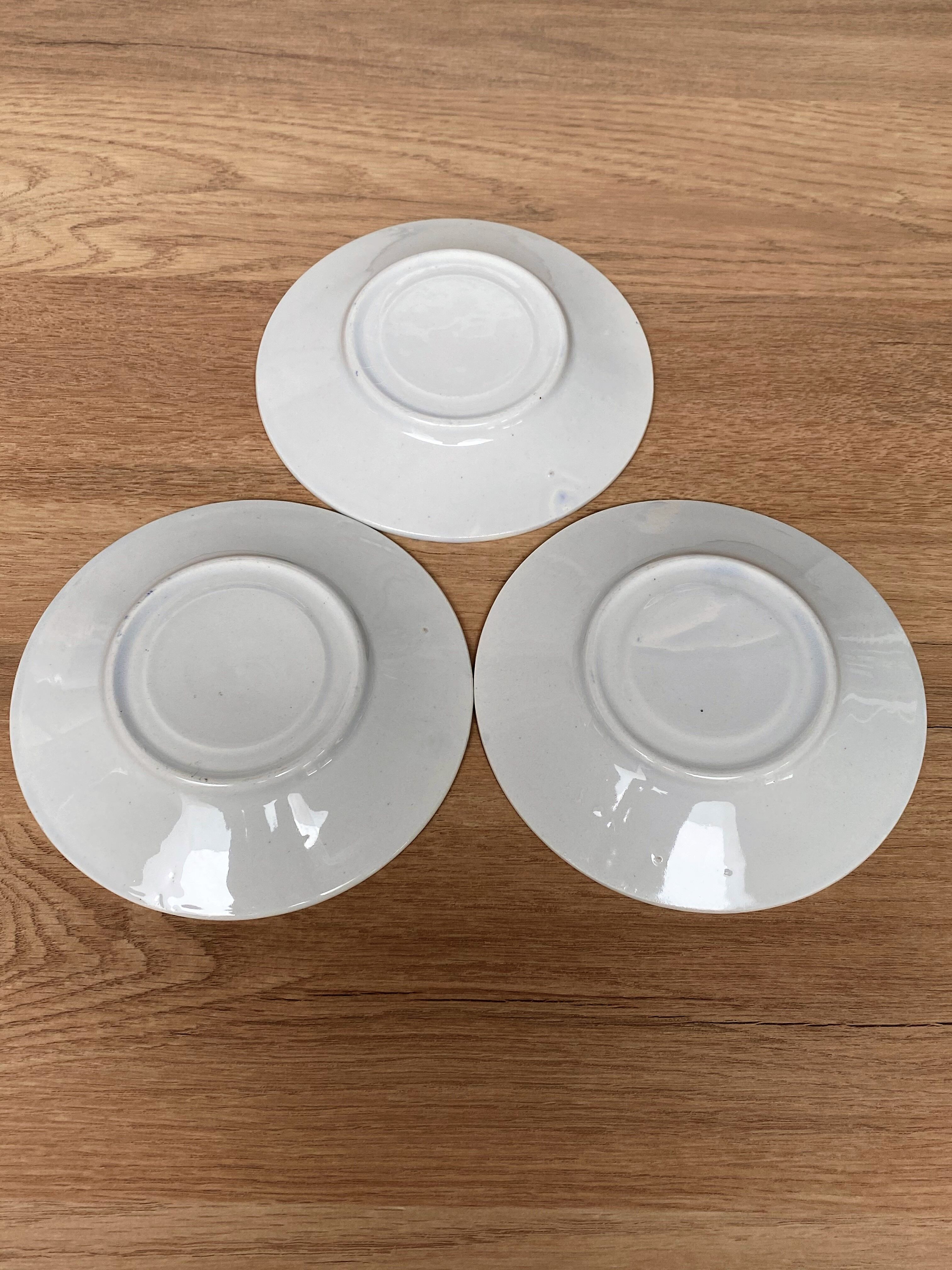 Set of 3 tea cups and their earthenware cups