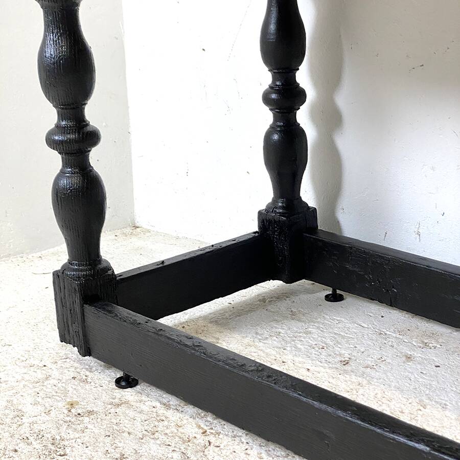 Early 20th century draper's table