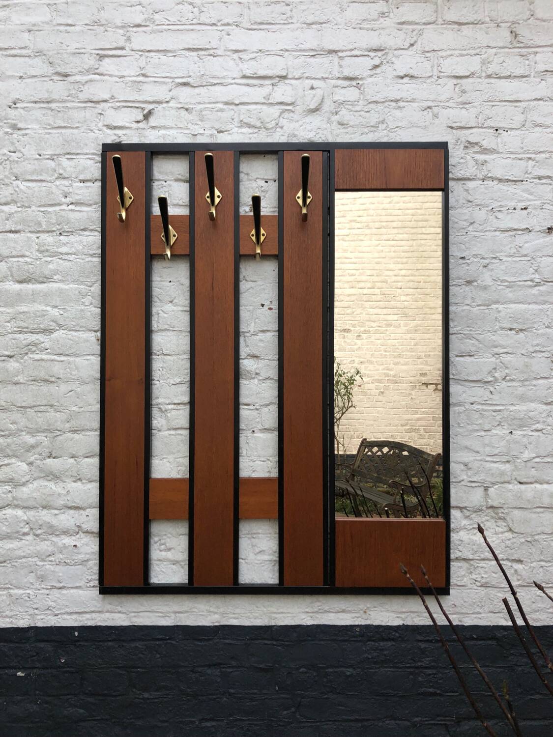 Coat rack / wall-mounted cloakroom