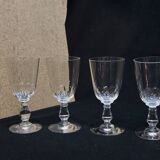 4 anciens verres a vin en cristal taillé baccarat ? saint louis ?