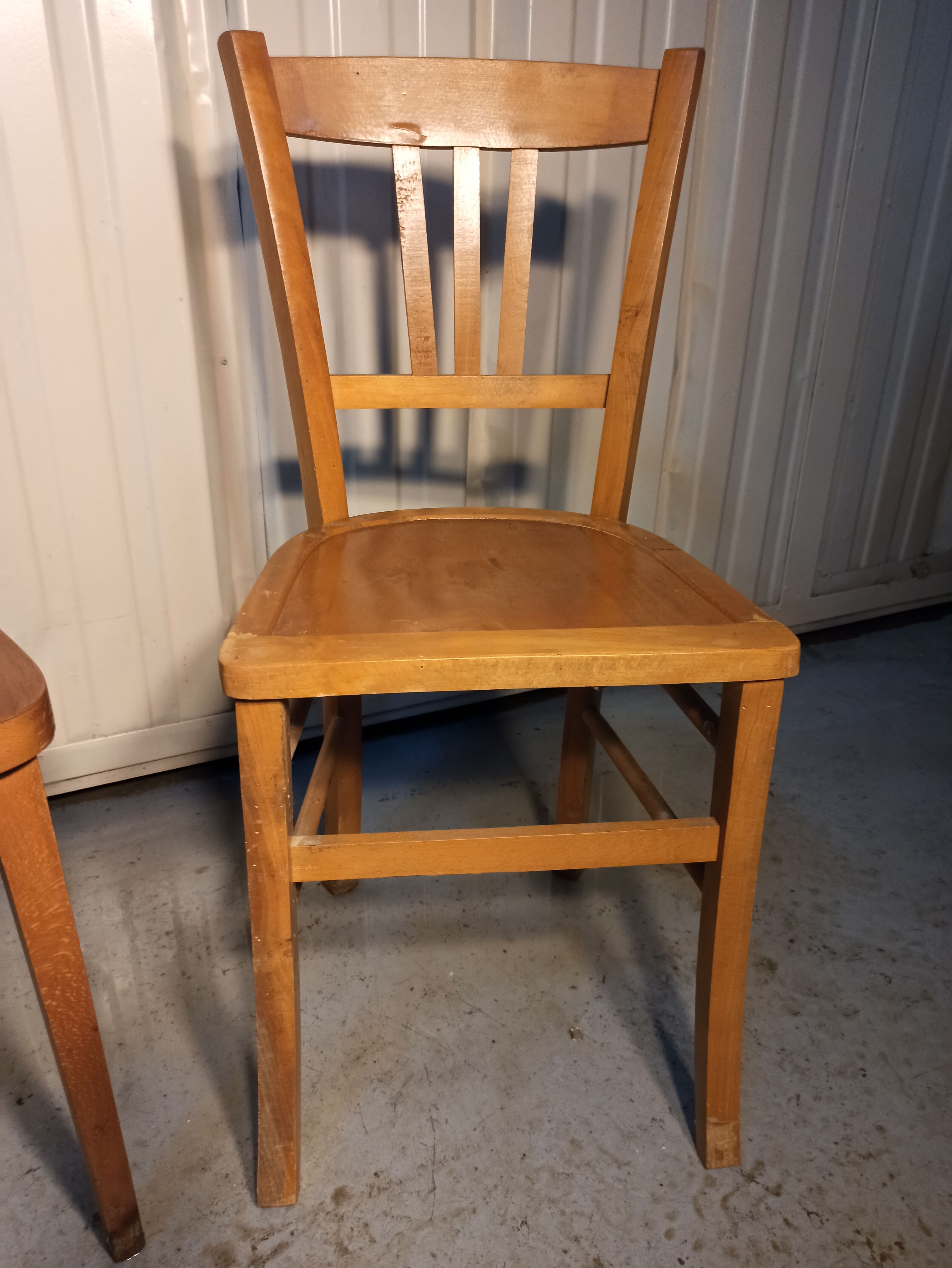 2 wooden bistro chairs Thonet