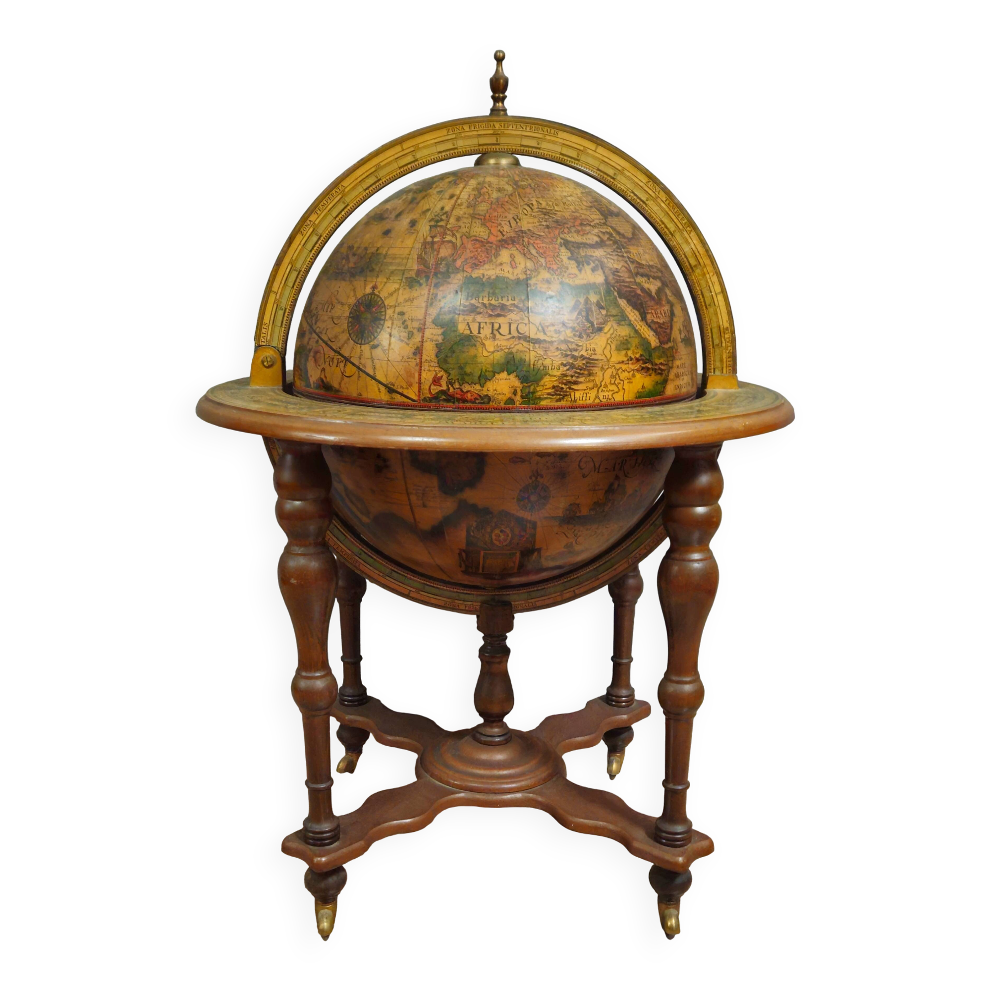 World map / standing globe bar, decorative work with an antique inspiration.