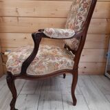 Paire de fauteuils style régence