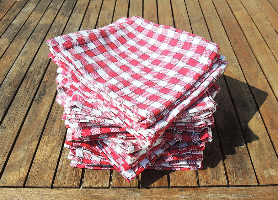 6 old vichy red & white napkins