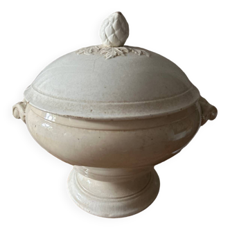 White iron earthenware soup tureen from Digoin and Sarreguemines late 19th century