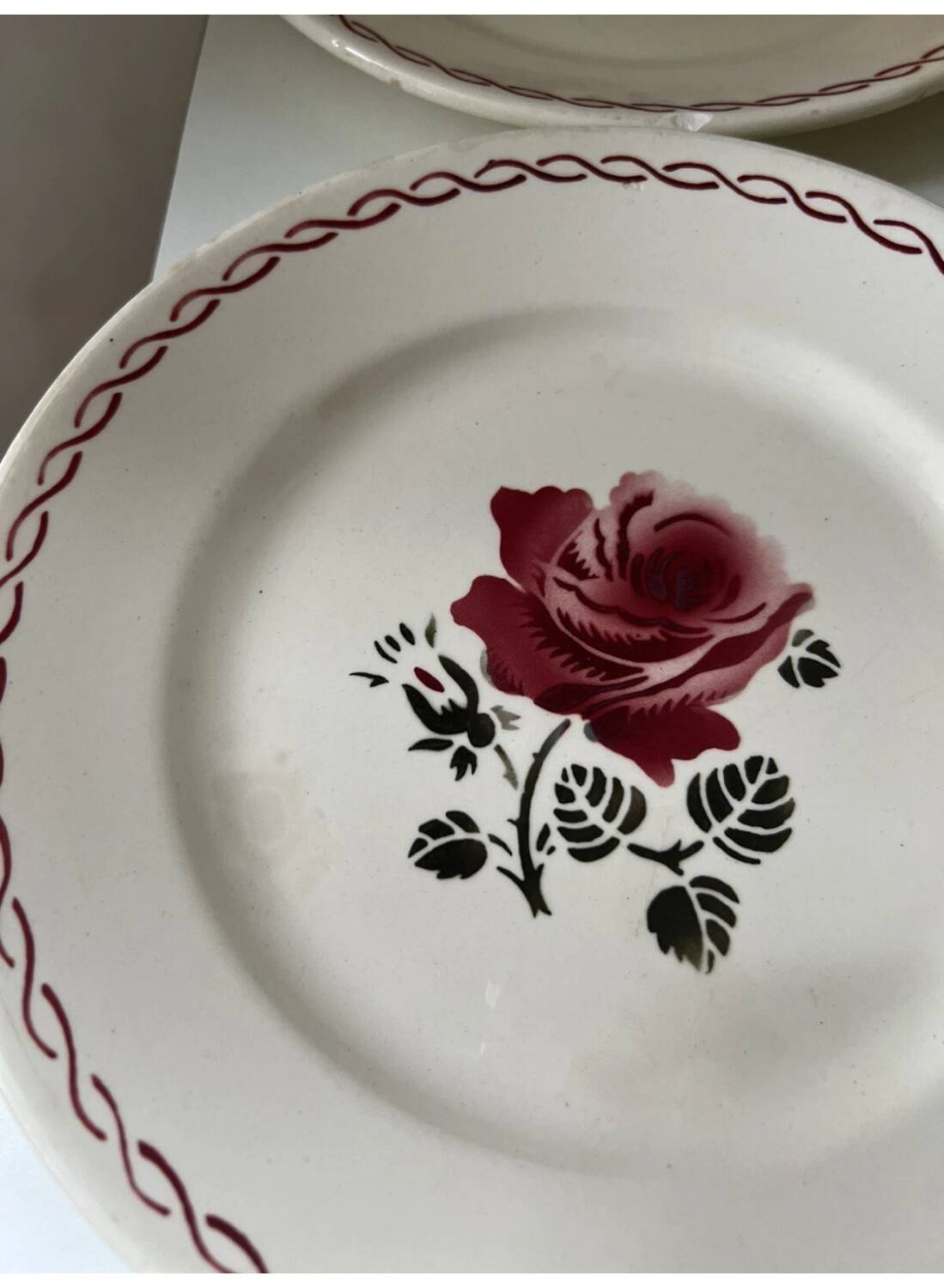 Assiettes plates Germaine Badonviller fleurs