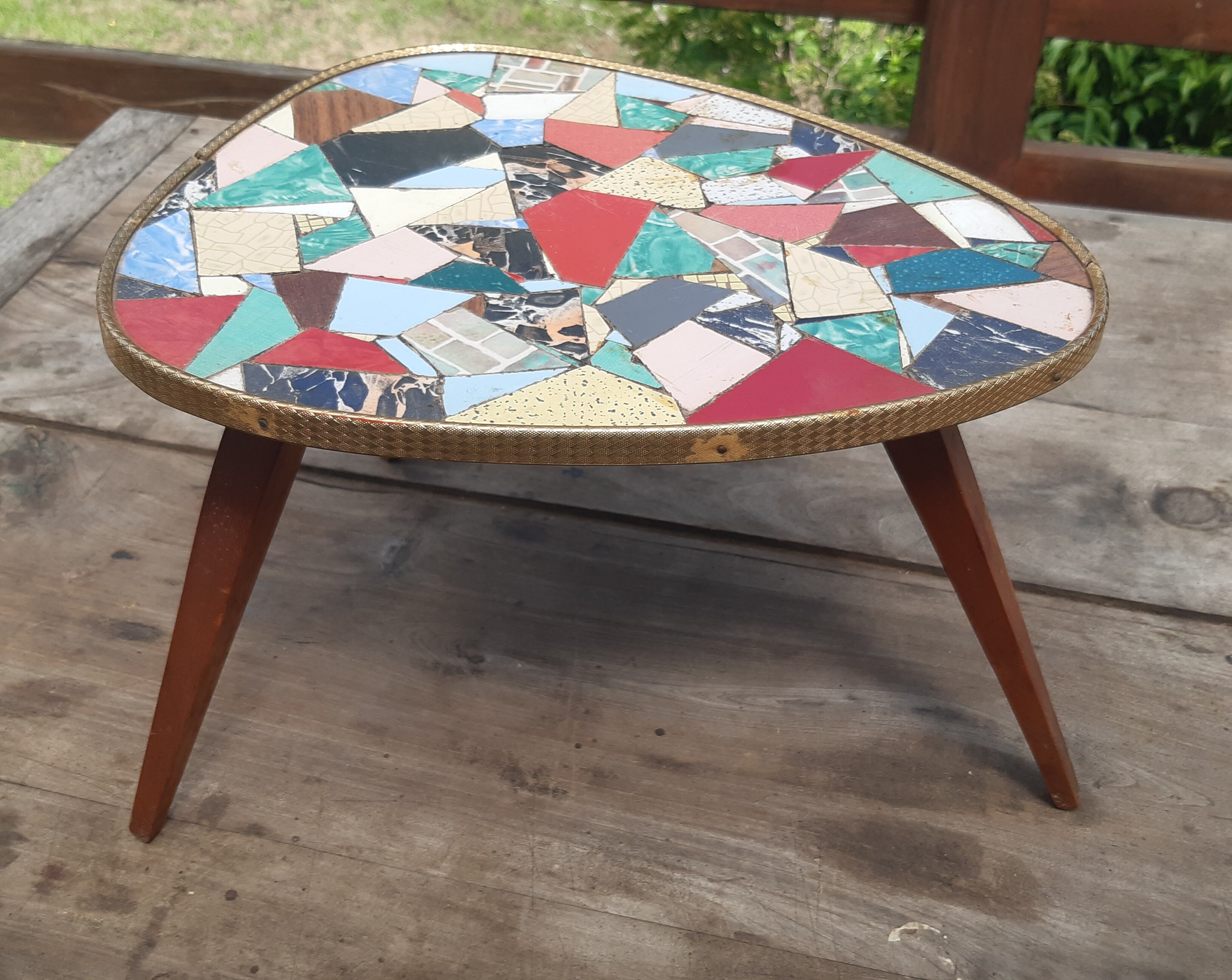 Pedestal table plant 1950