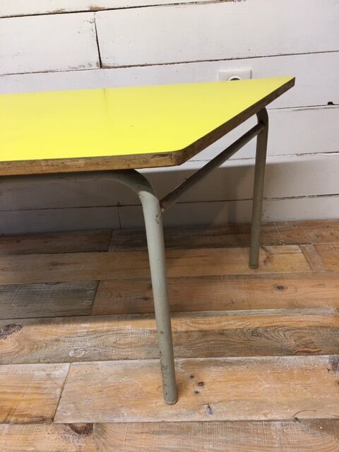 Formica formica 1960 trapezoidal coffee table