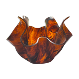 Tortoiseshell effect cut - handkerchief shape