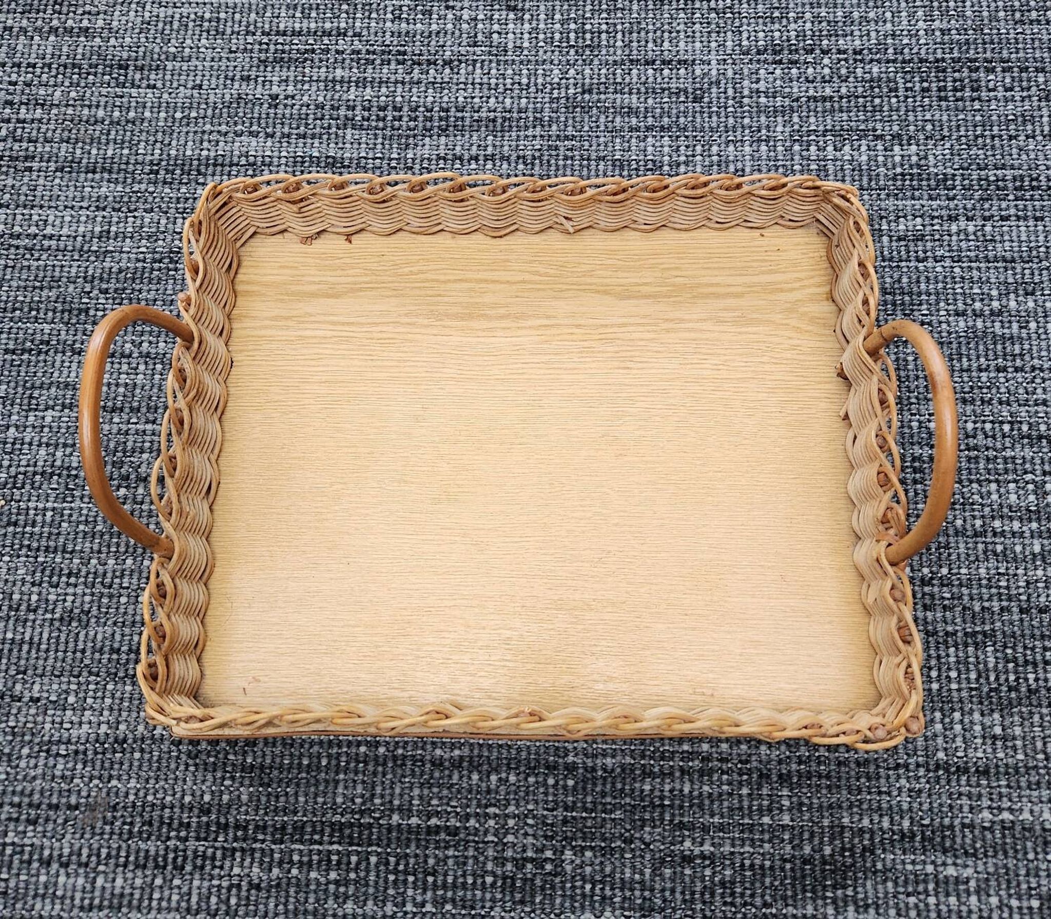 Wicker and wood tray