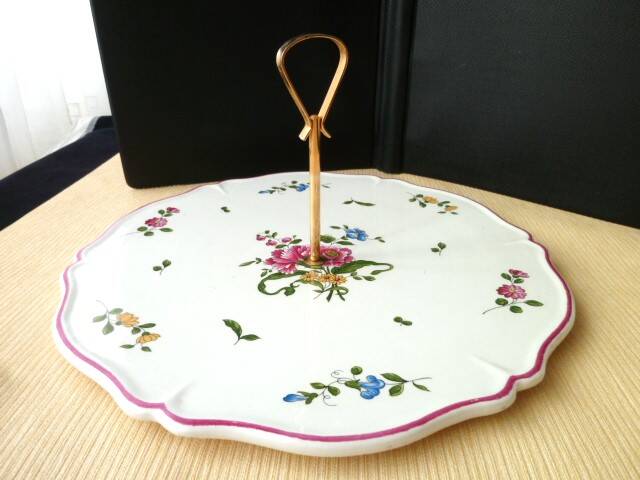 Vieux Saint Amand earthenware cheese board