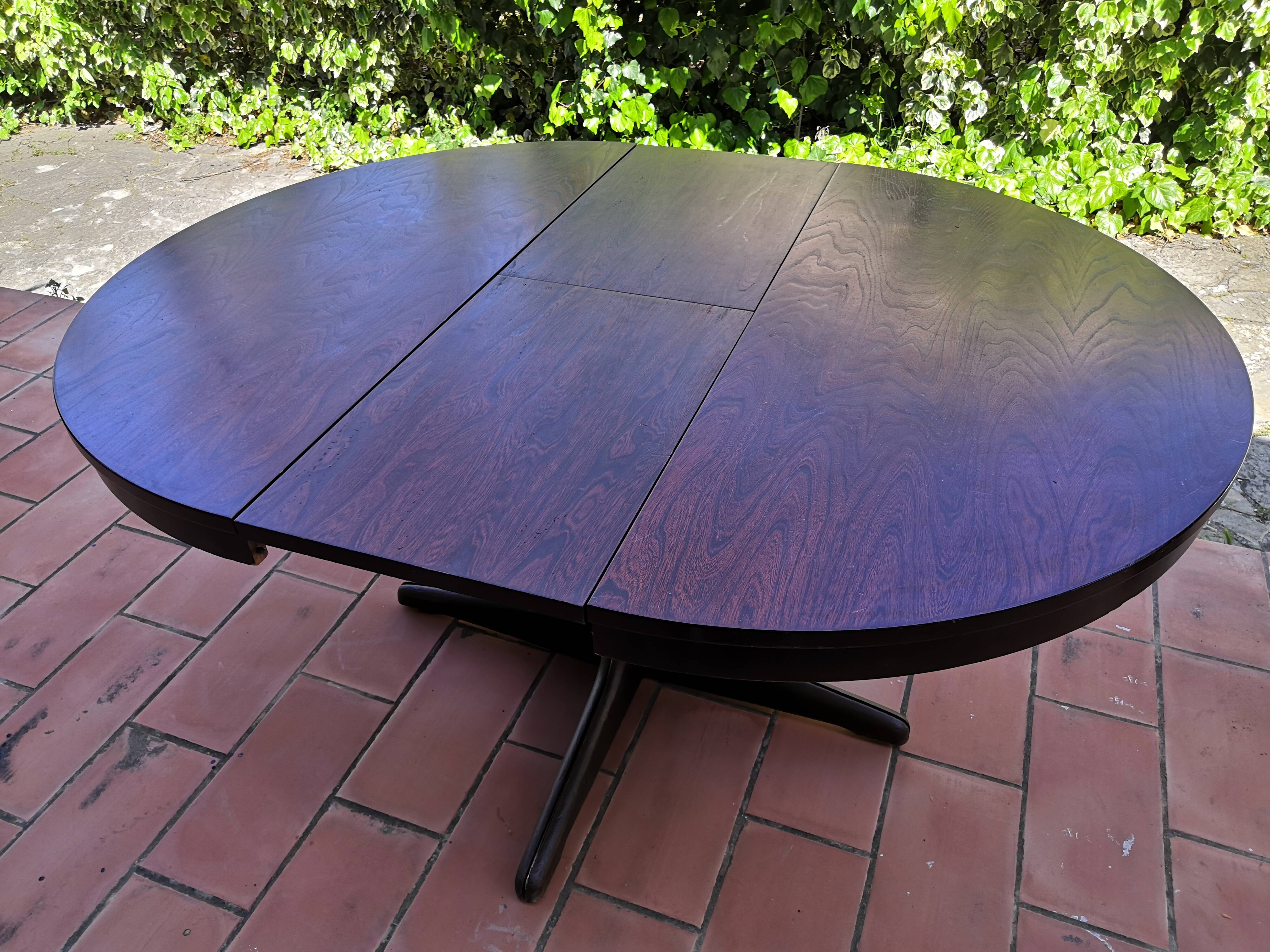 Round table with extension Baumann central foot 1970