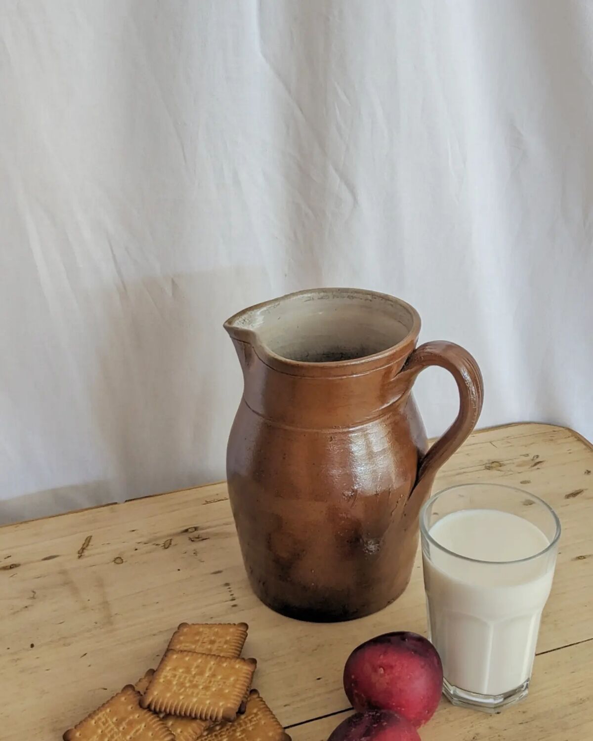 Pot à lait en terre cuite vernissée
