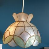Mother-of-pearl pendant lamp
