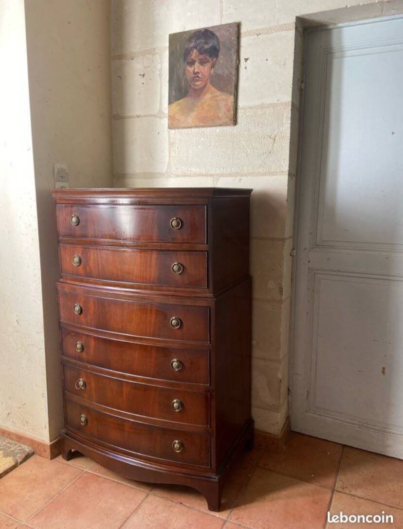 Large English chest of drawers - mahogany