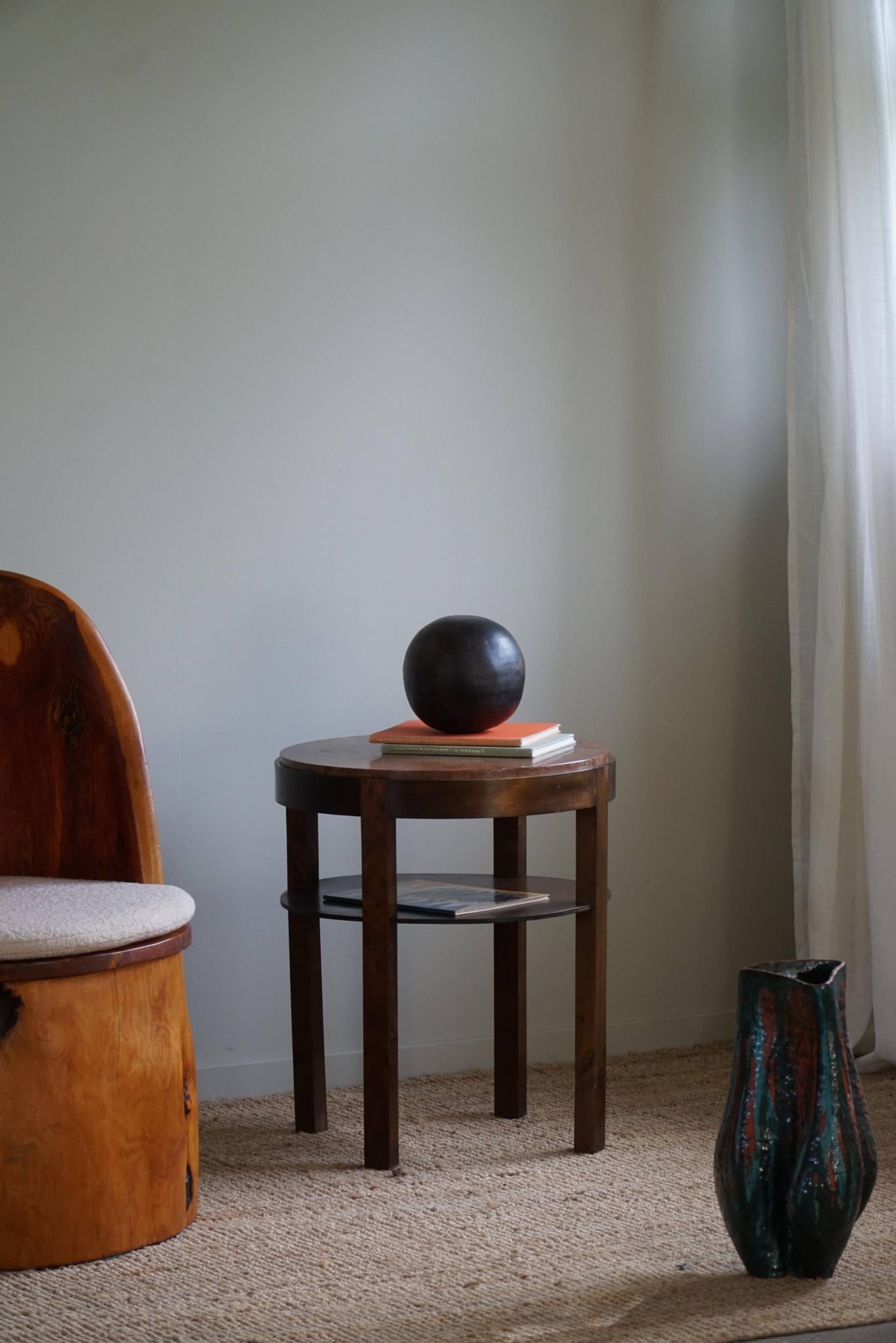 Table d'appoint ronde Art déco en hêtre et marbre, par un ébéniste danois, années 1940
