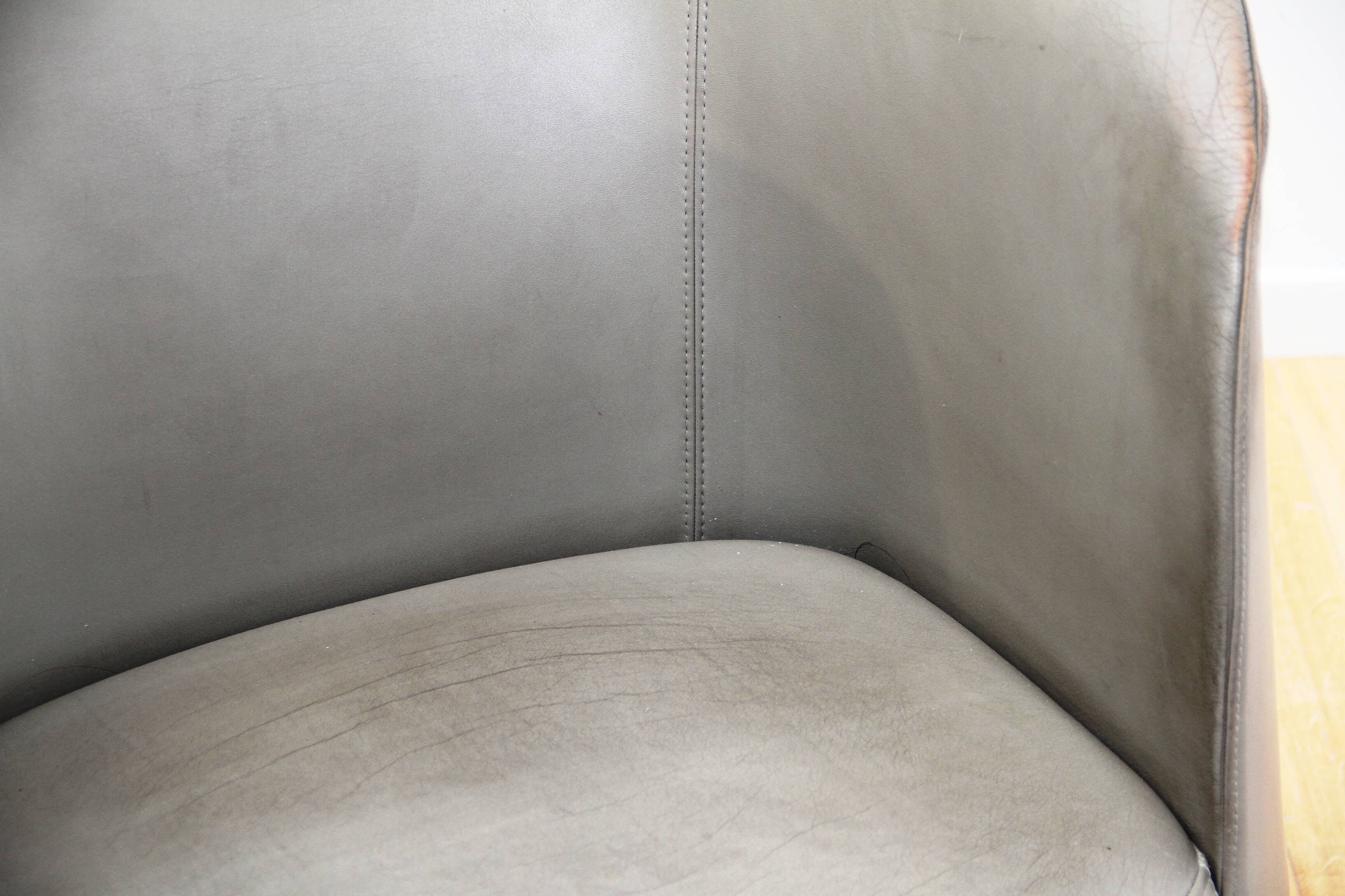 Omni Armchair, Materia