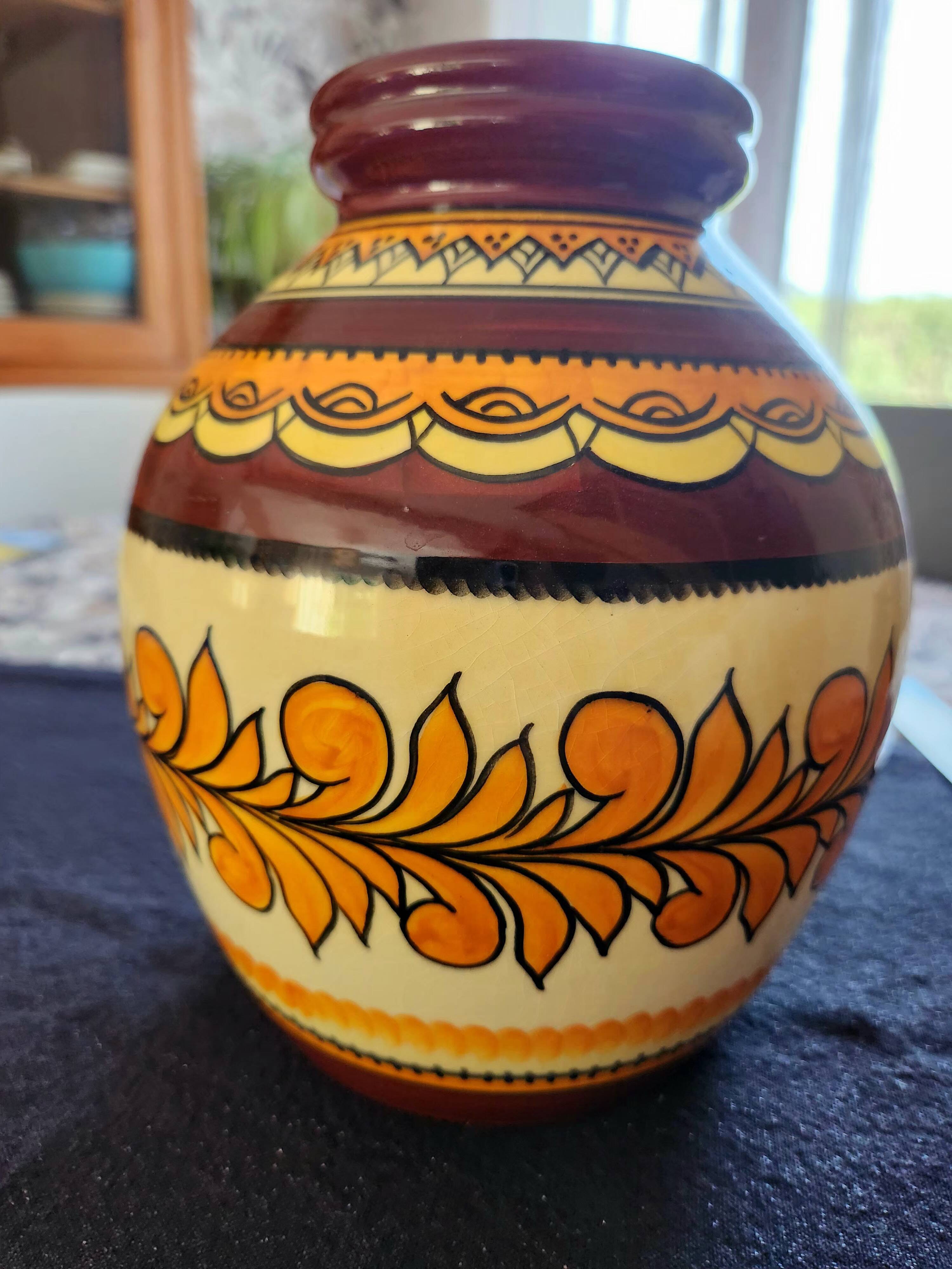 Art Deco vase Henriot Quimper