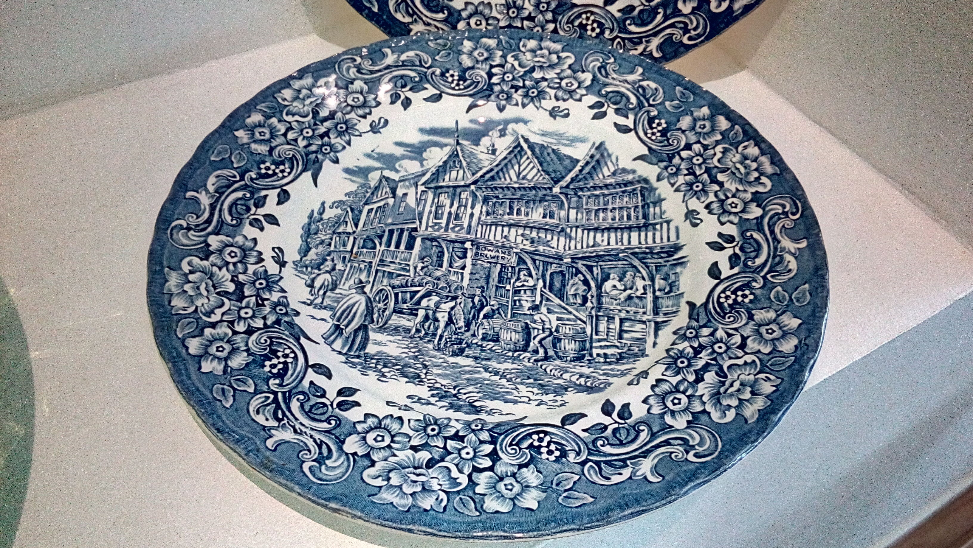 Duo d'assiettes anglaises