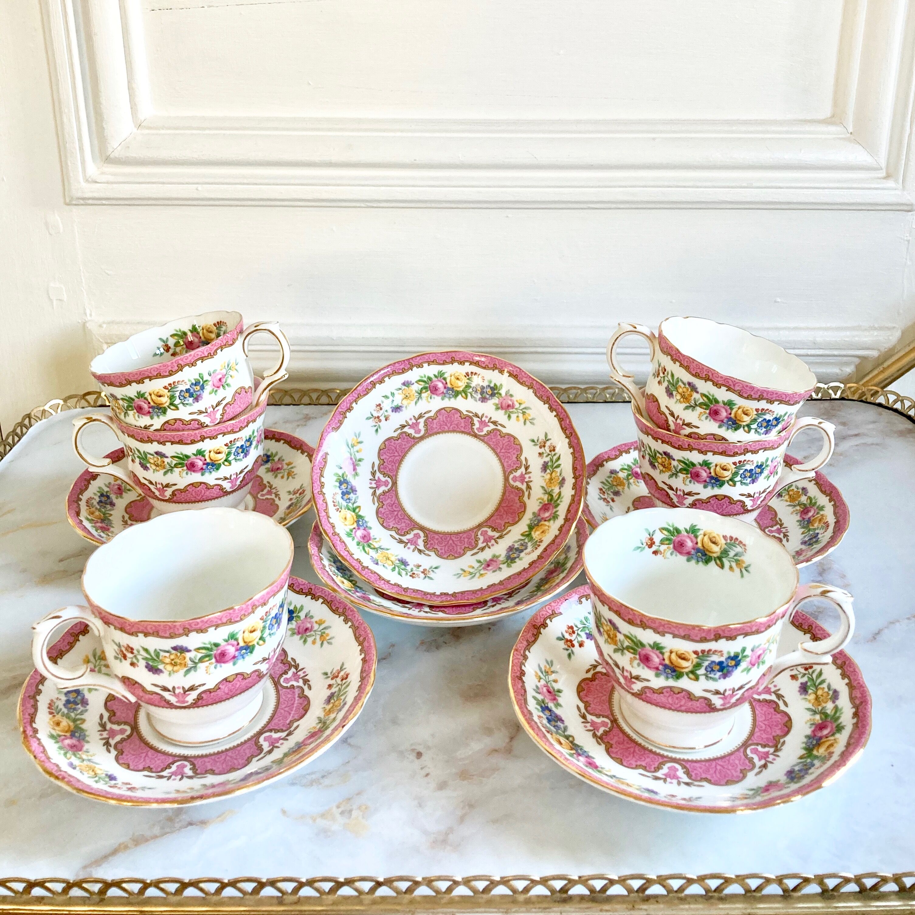 10 English tea cups «Crown» Staffordshire