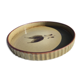 Flat pie beige khaki leaf pattern