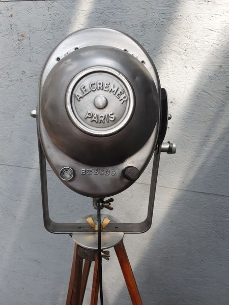 AE Cremer projector on tripod wood