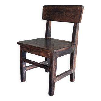 Small antique Indonesian children's chair in teak.