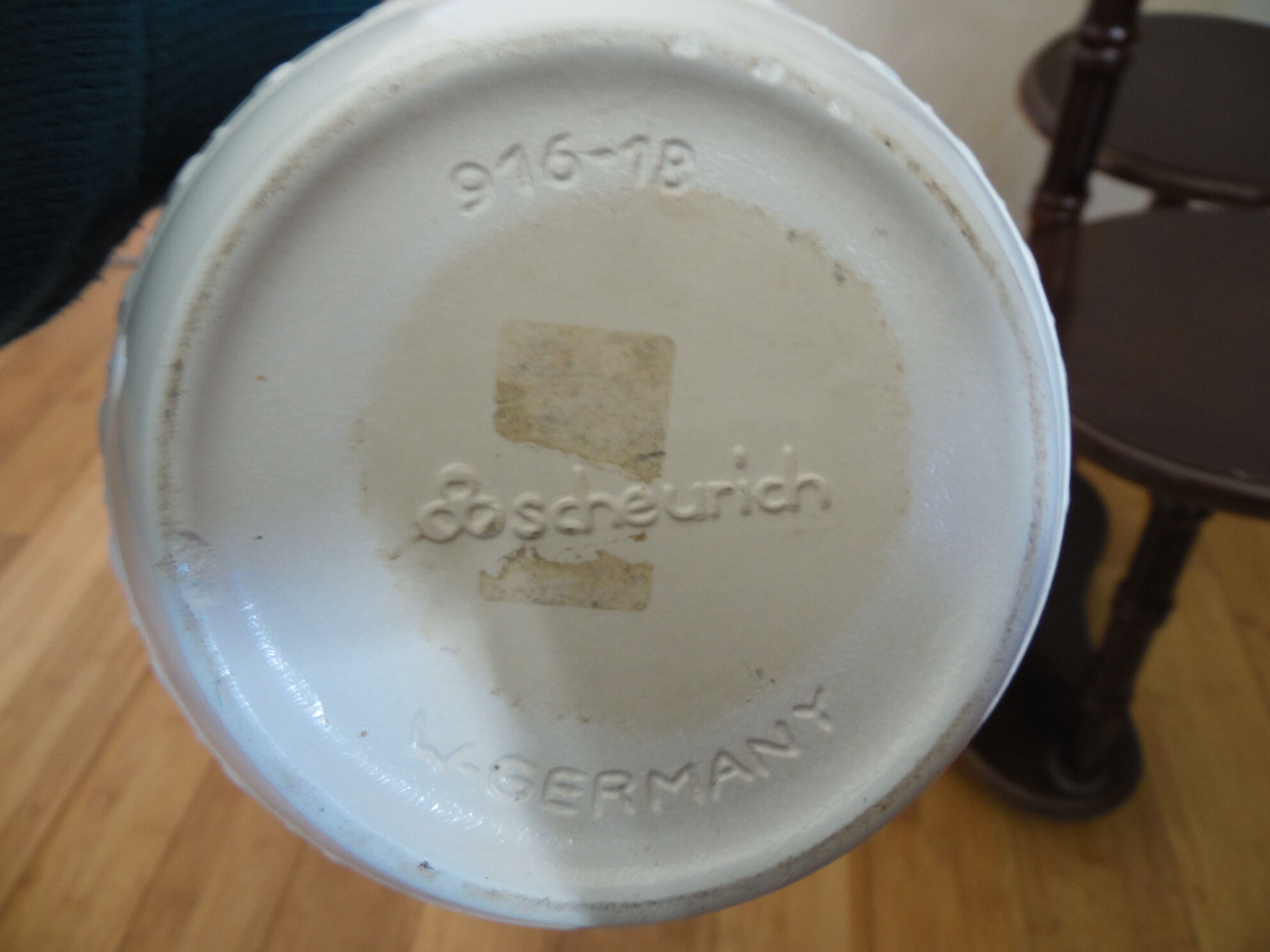 White cermal pot cache Scheuric W Germany