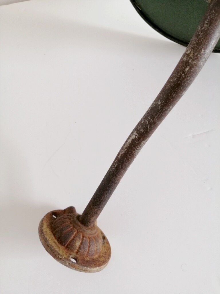 Swan neck sconce in enamelled sheet metal 50