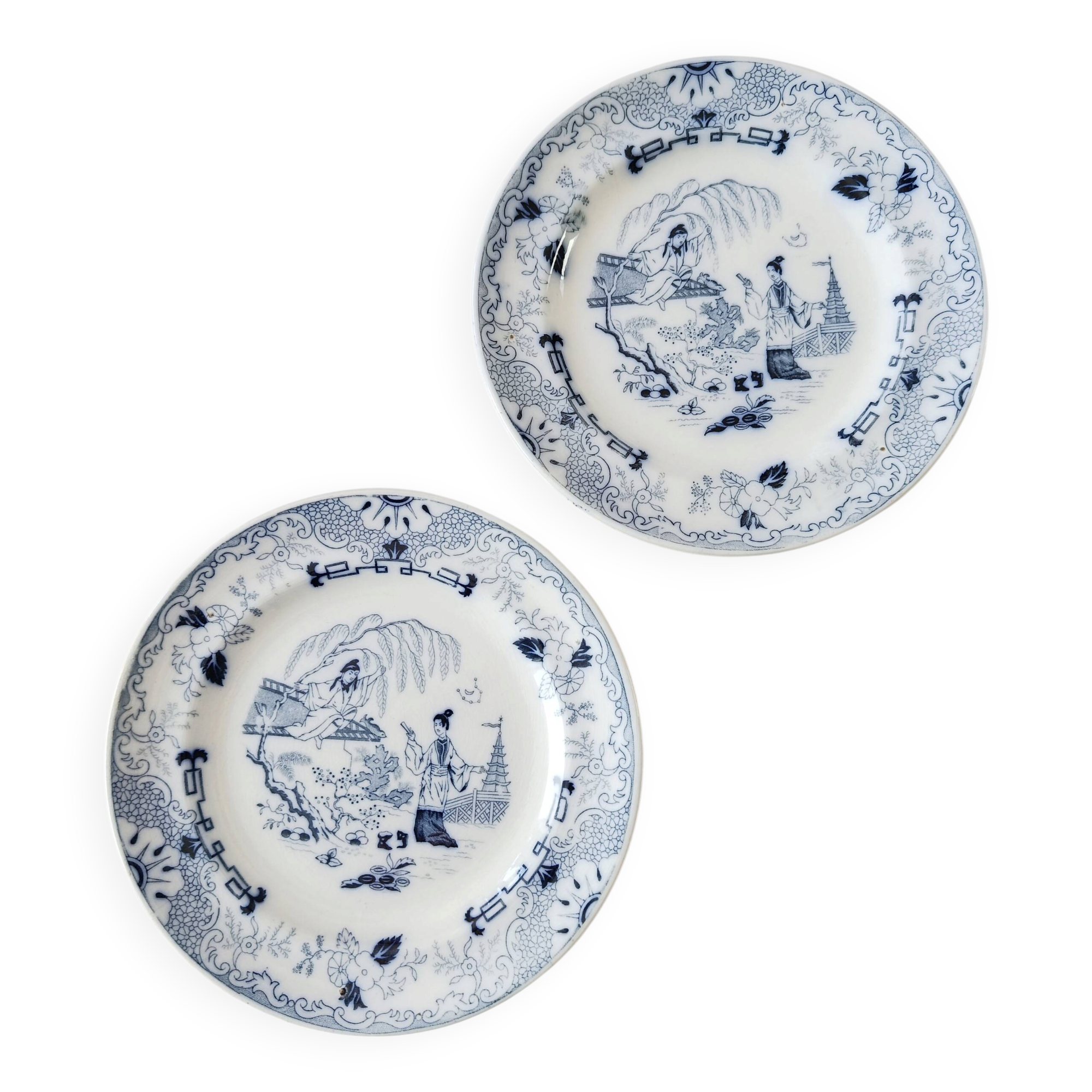 Set of 2 flat plates Petrus Regout, Timor