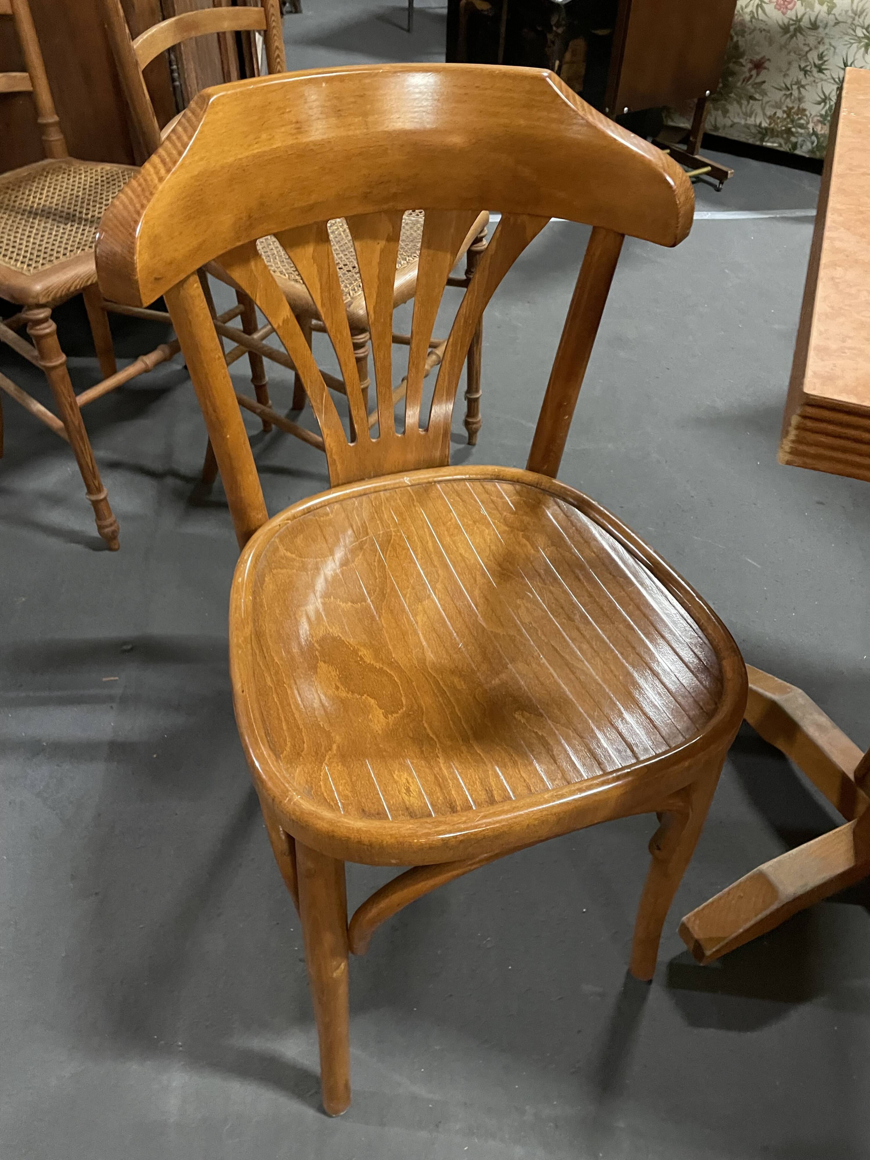 Table bistrot et ses 2 chaises