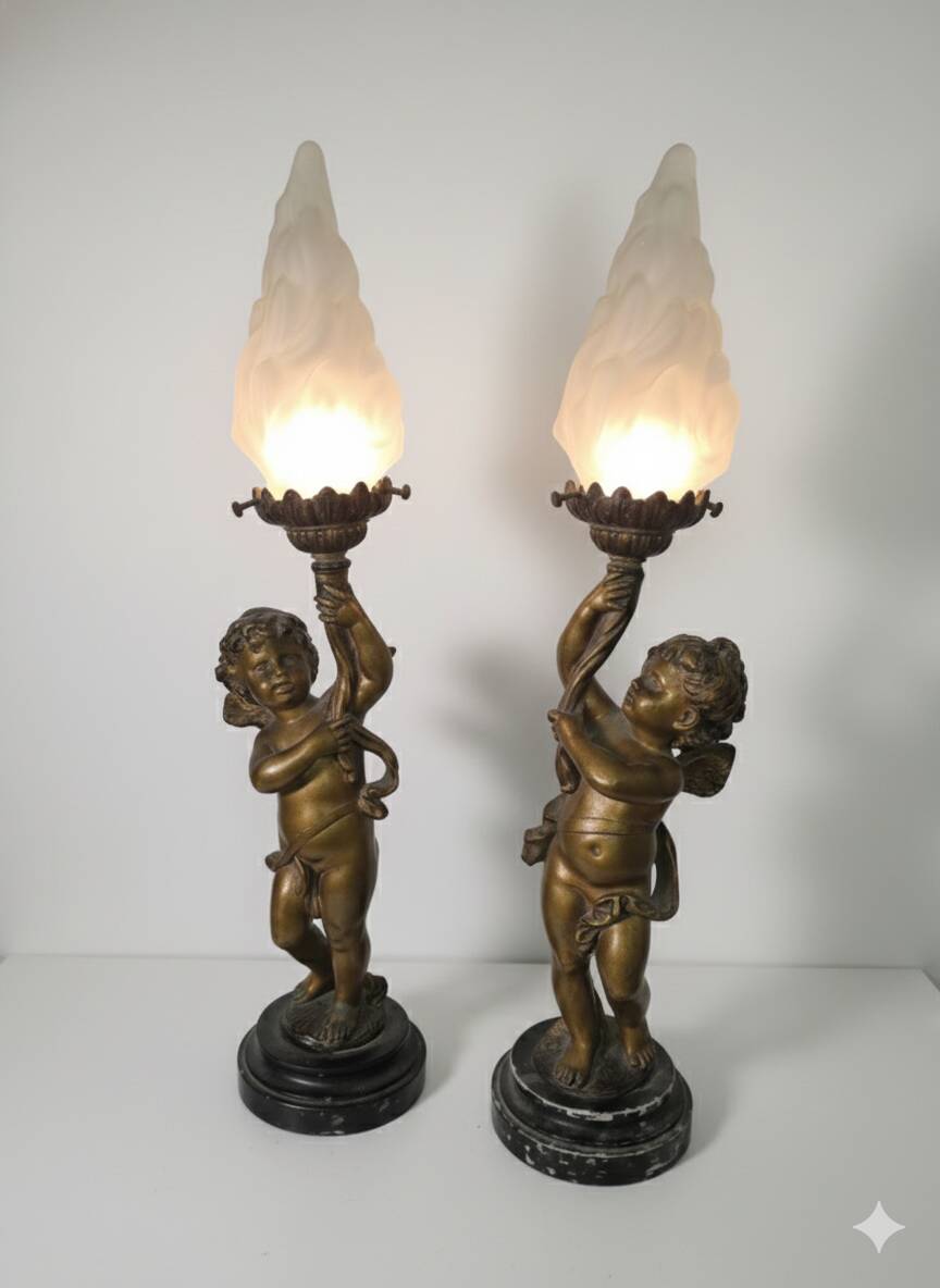 Pair of putti angel lamps from the 19th century.