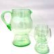 Art Deco carafe and its two glasses, in uraline