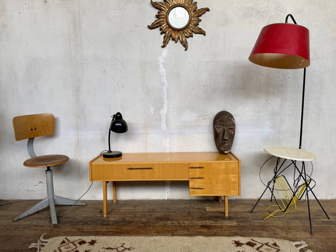 Vintage TV hi-fi unit / sideboard