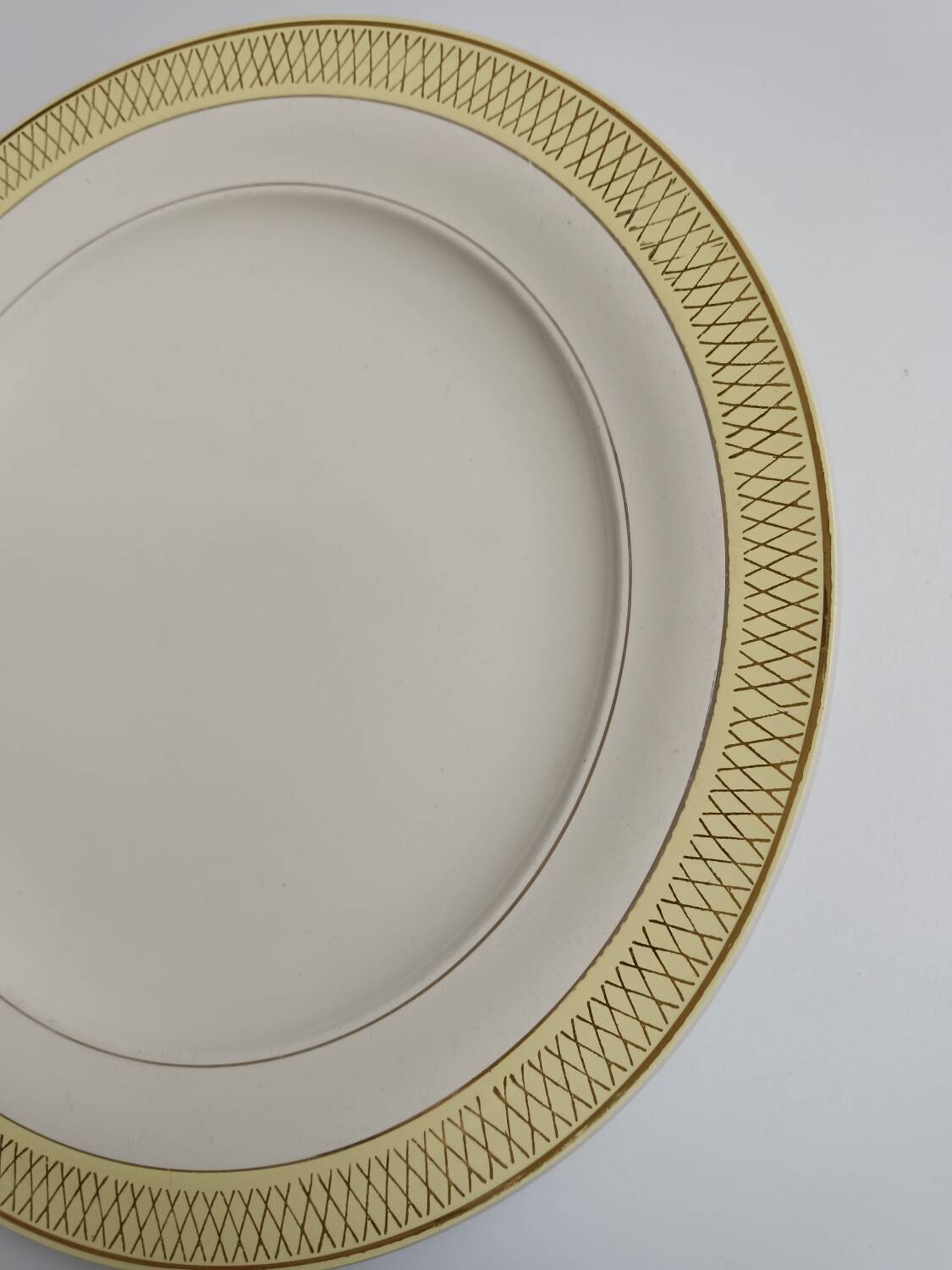 Saint Amand Monaco white and yellow dish