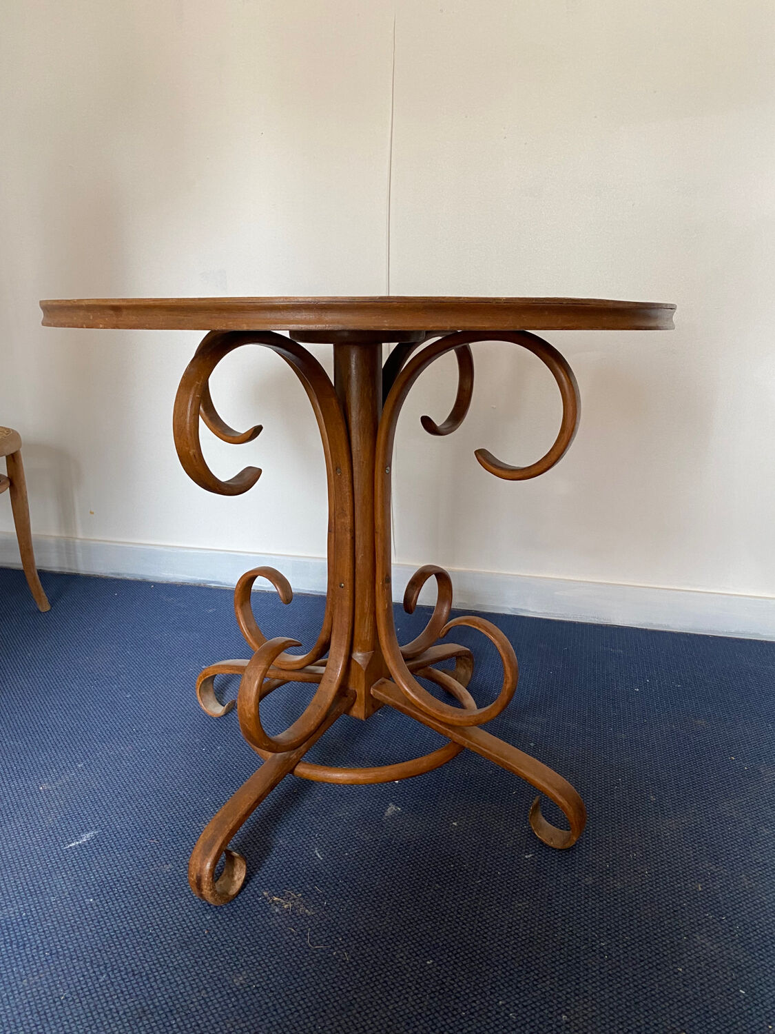 Vintage table and 4 chairs set