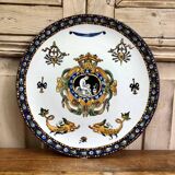 Lentil plate dish Gien Renaissance white background XIX