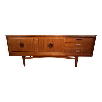 Buffet en teck du milieu du siècle, années 1960 – Classique du design britannique Elevate