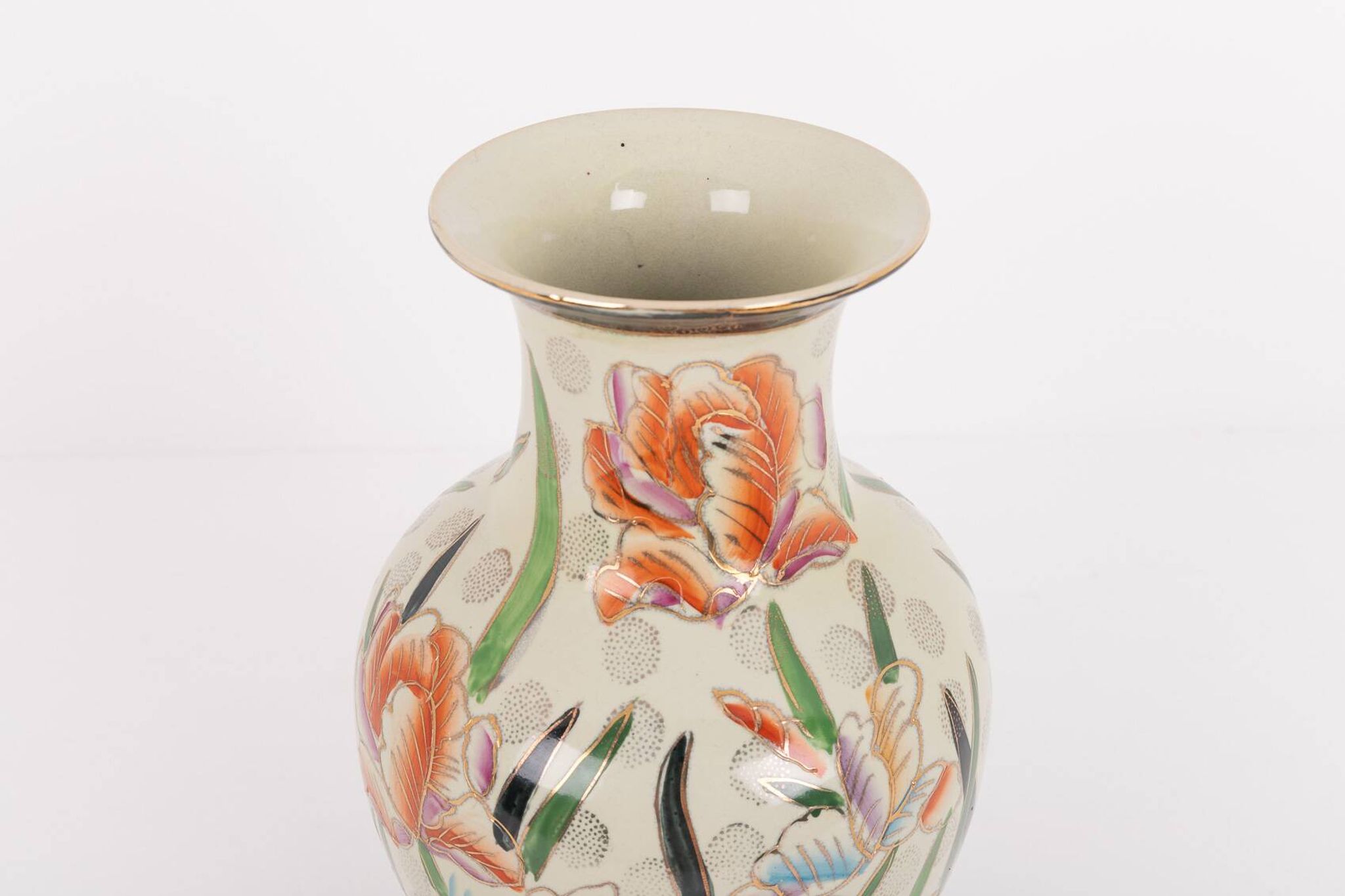 Vintage Chinese porcelain vase, 1970’s