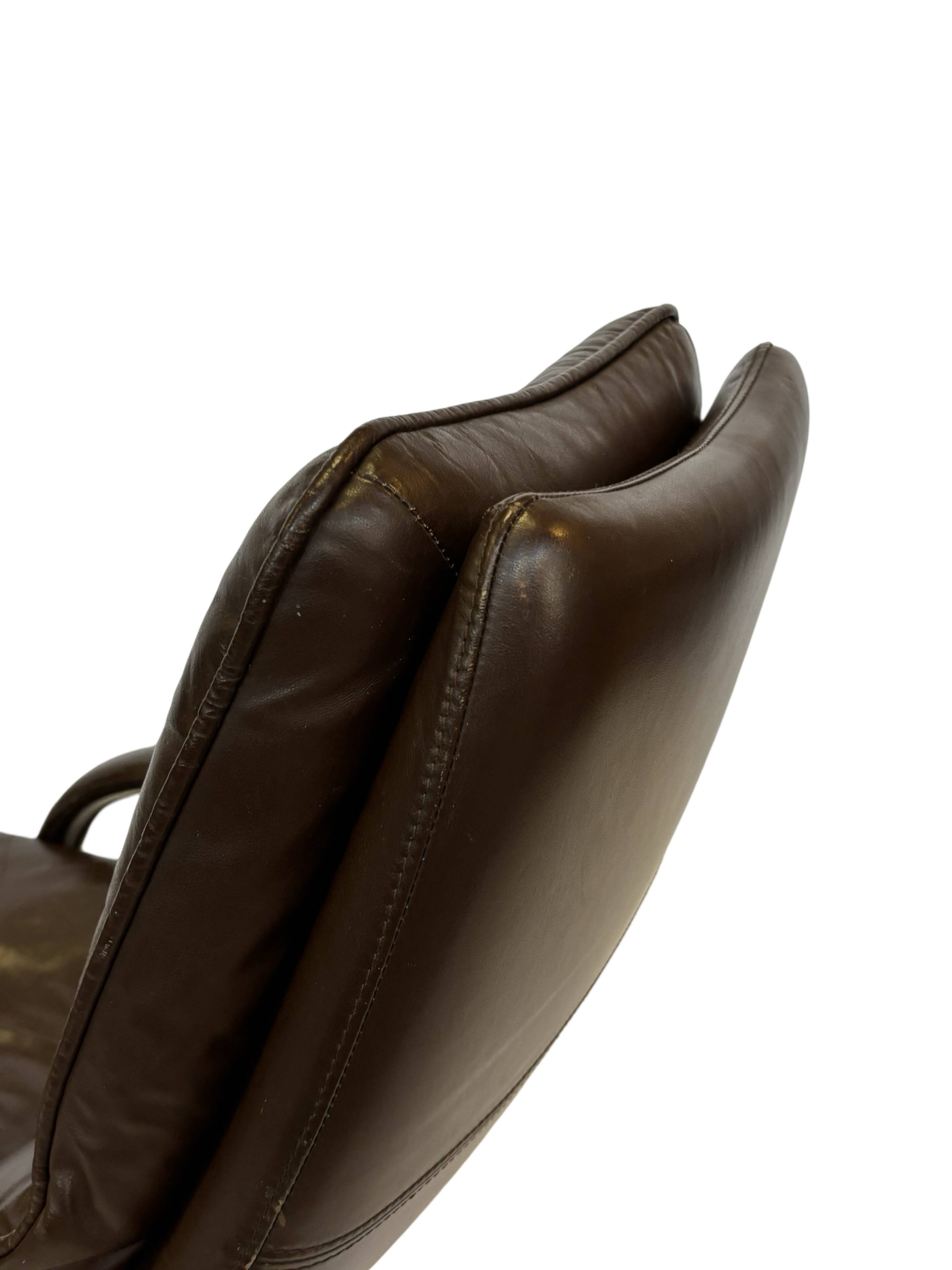 Vintage Artifort lounge chair Geoffrey Harcourt Design Easy Chair