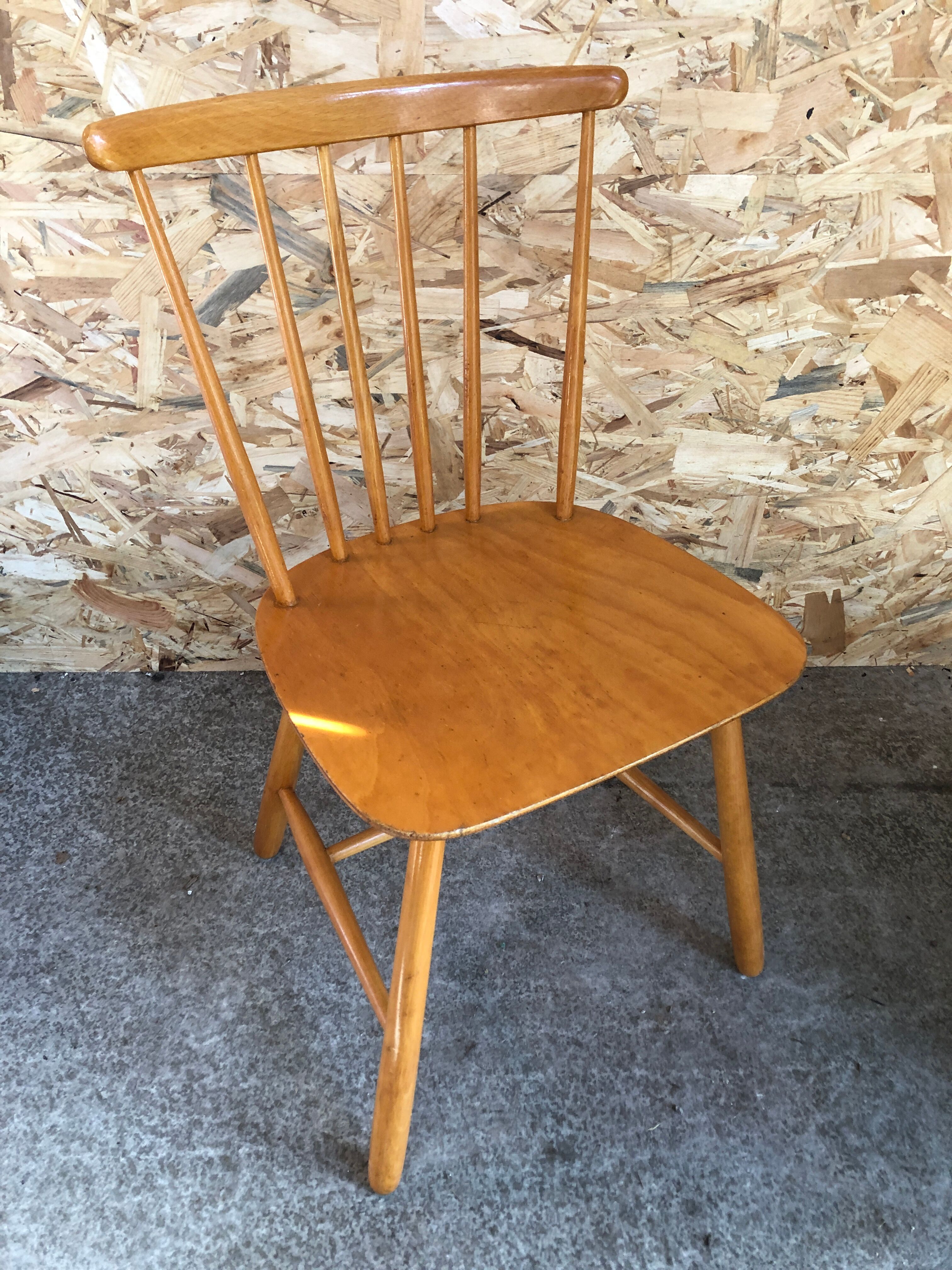 Old chair bistro