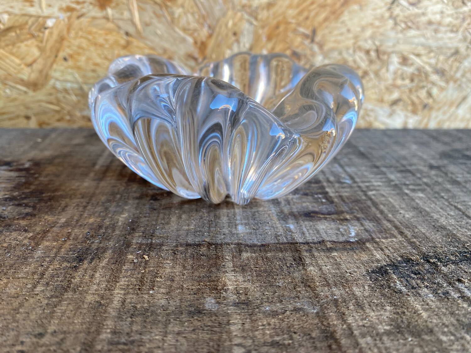 Vintage twisted crystal ashtray in the style of daum #d956