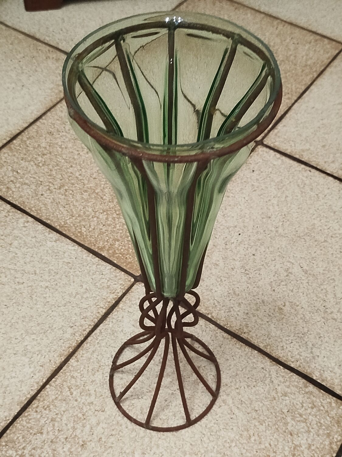 19th-century blown glass vase – Murano style with mount