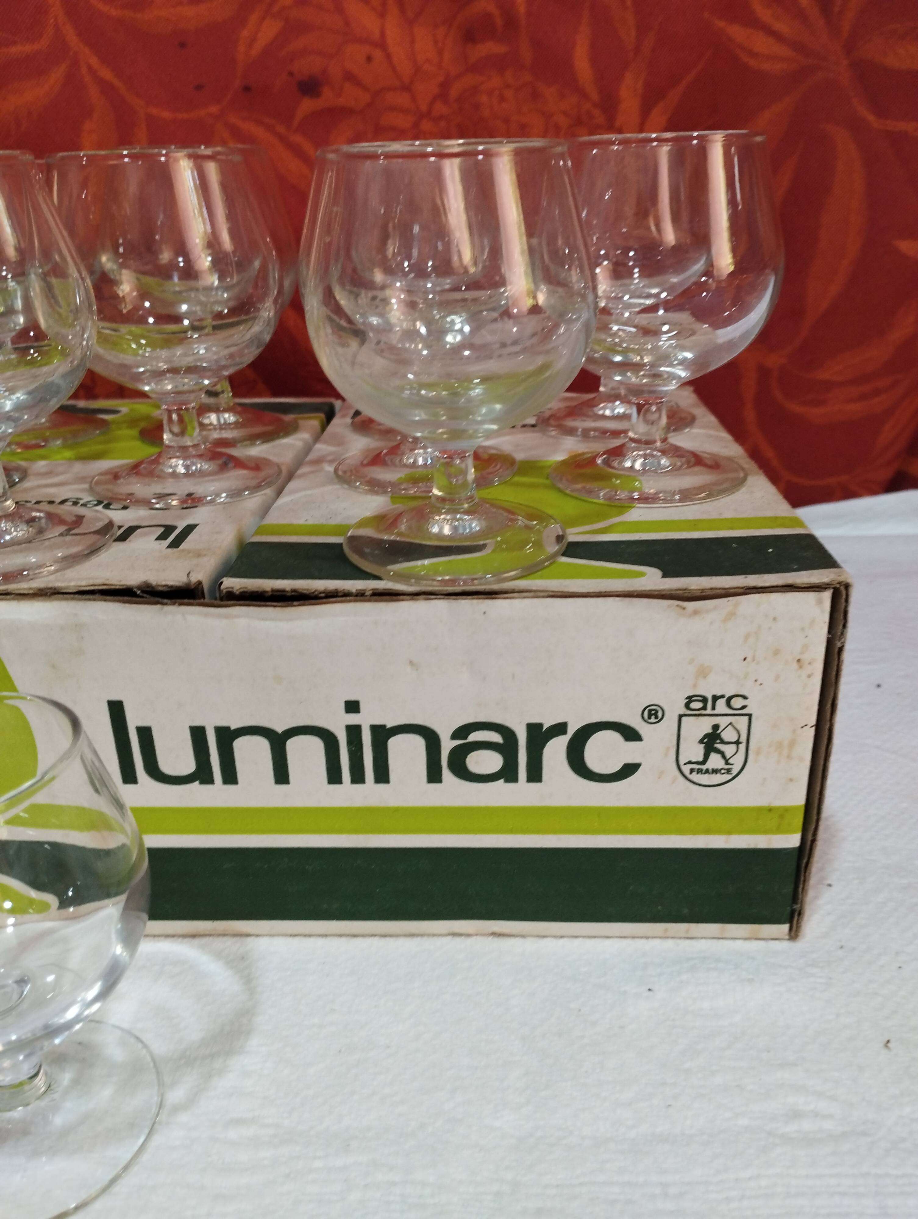 set of 12 Luminarc tasting glasses in their original box capacity: 10cl height 8cm