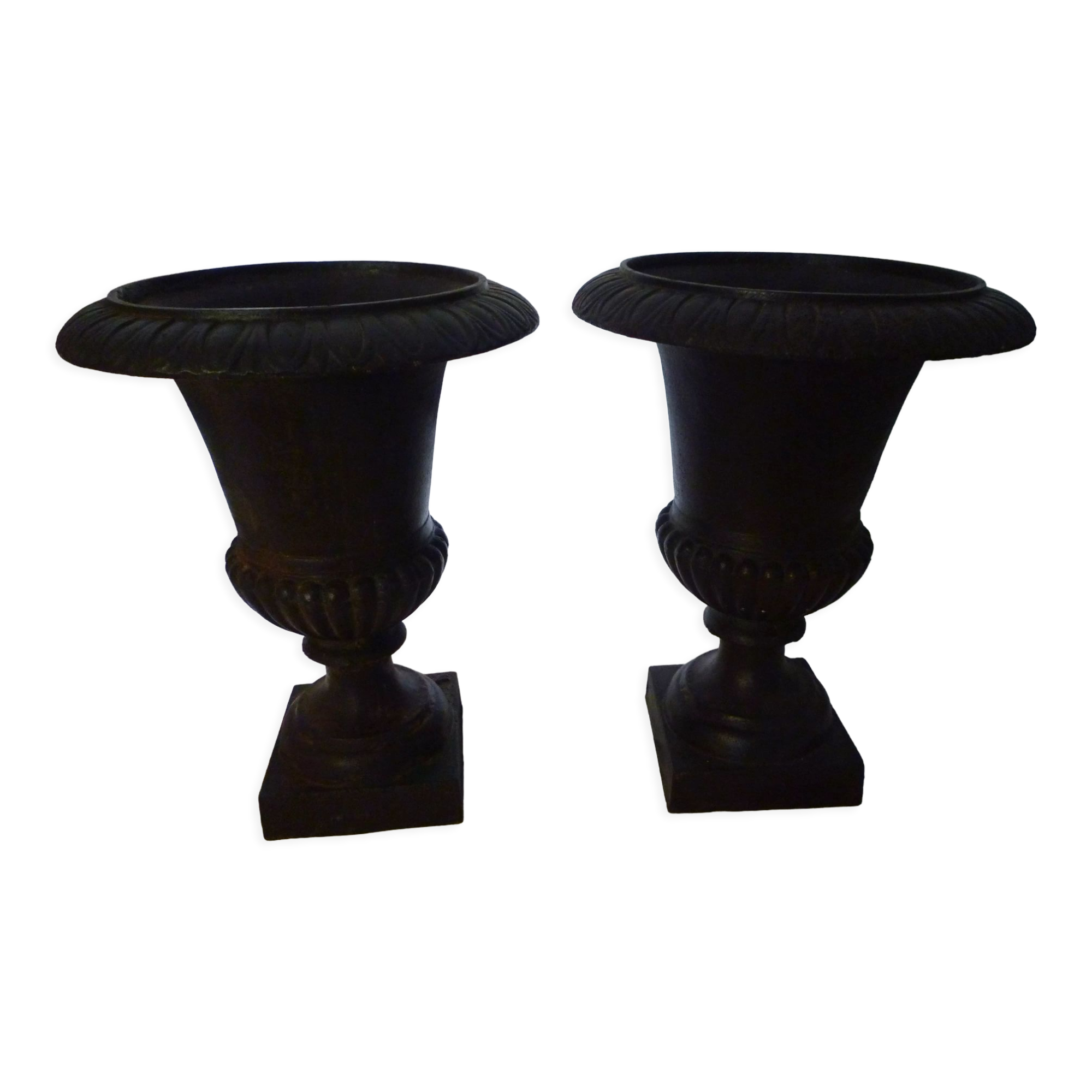 Pair gardener vases medici style cast iron xixth establishment emile pêchenard