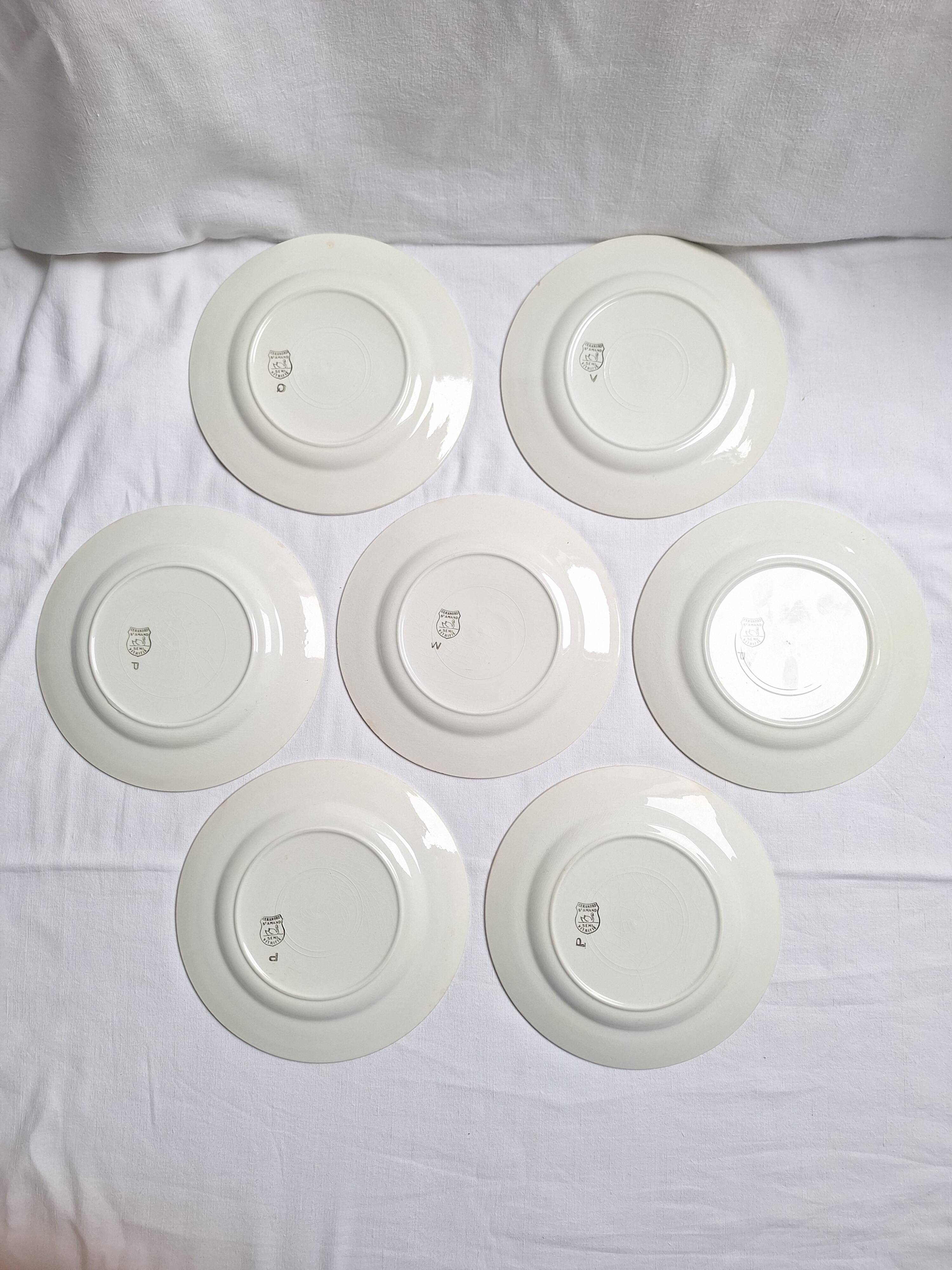 Flat plates St Amand model Bayonne white, green and black.