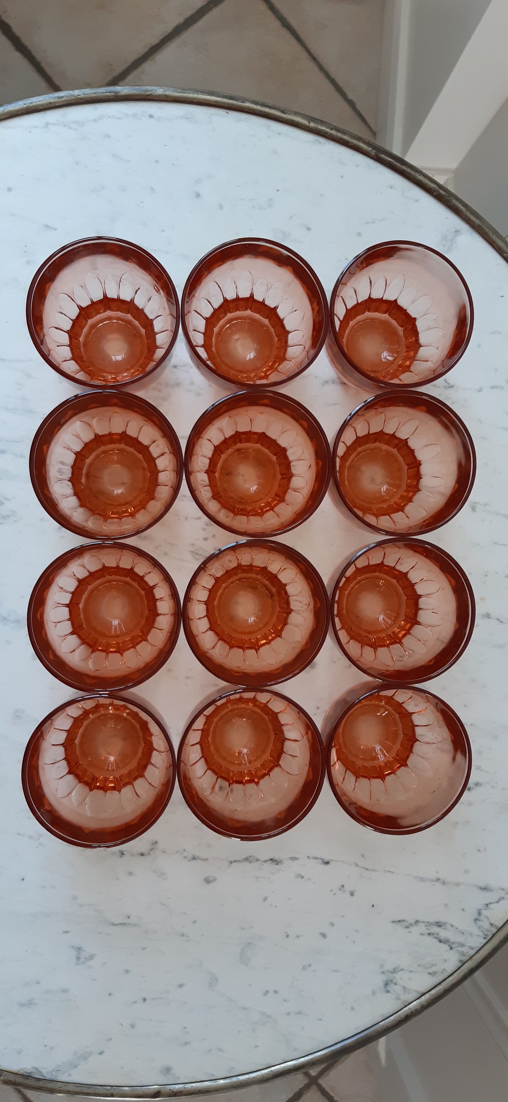 Lot de 12 verres à eau en verre rose art déco