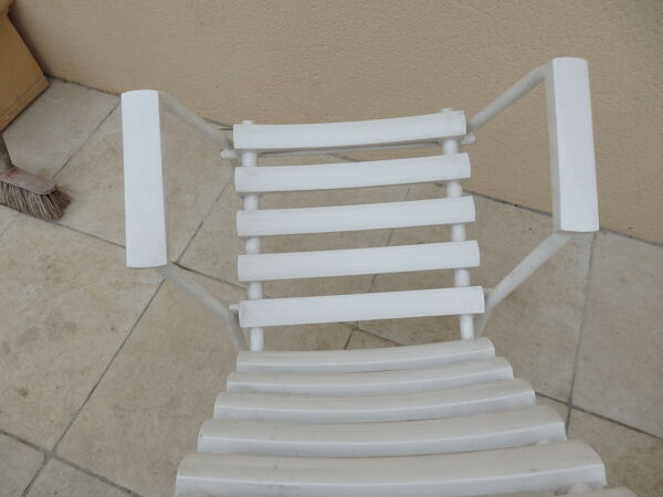 Fauteuil de jardin des années 70 Sauvagnat Aurillac vintage