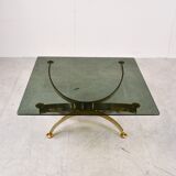 Table basse italienne en laiton et verre fumé, années 1970