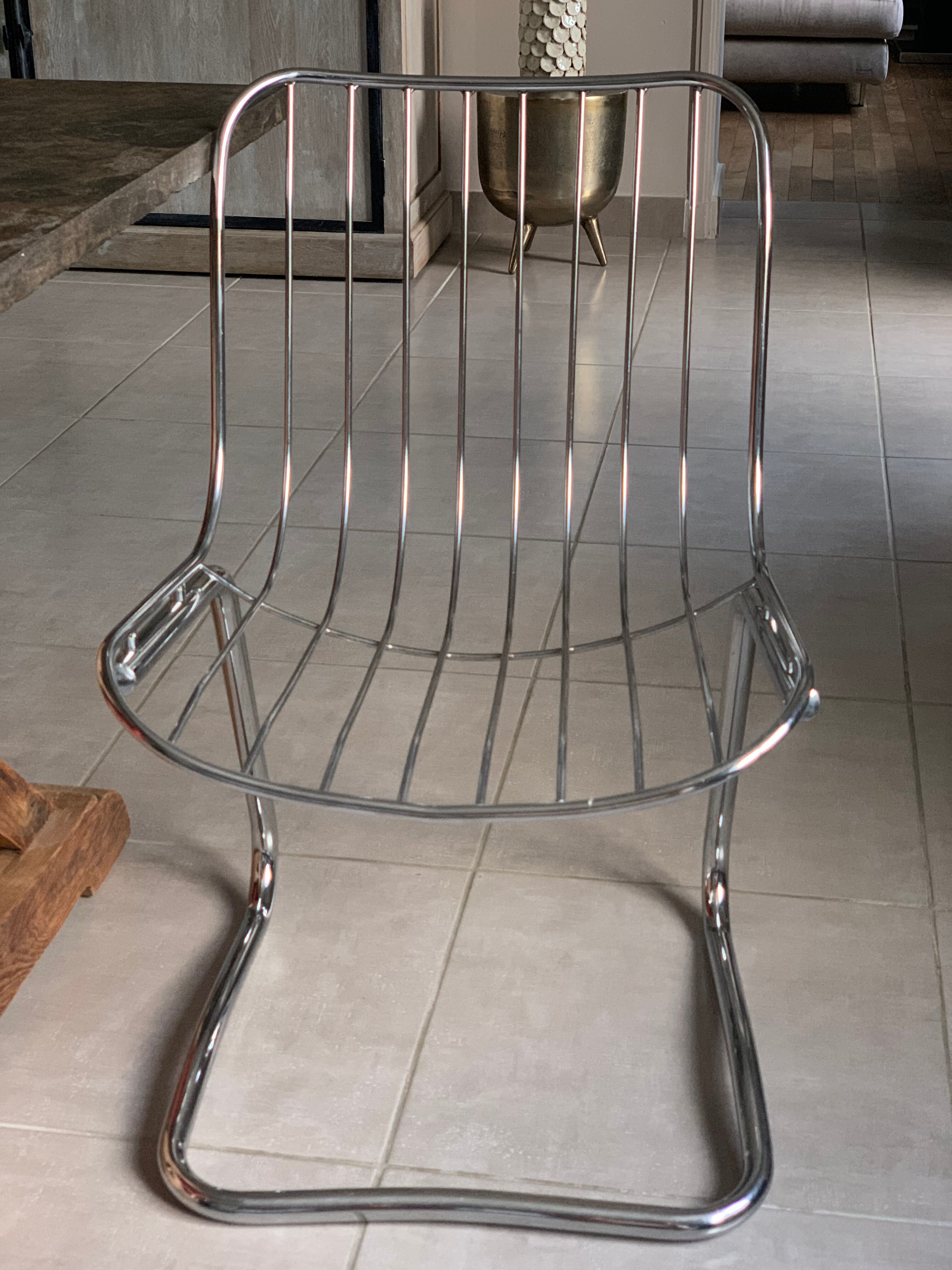 Design chair 70' in chrome metal
